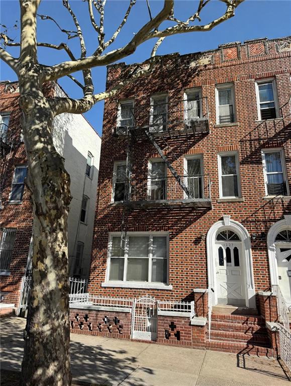 1227 70th Street Image 2