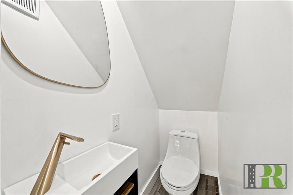 1504 East 37th Street, Brooklyn, New York, 11234 image 15