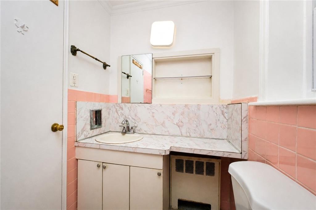 1846 East 52nd Street, Brooklyn, New York, 11234 image 15