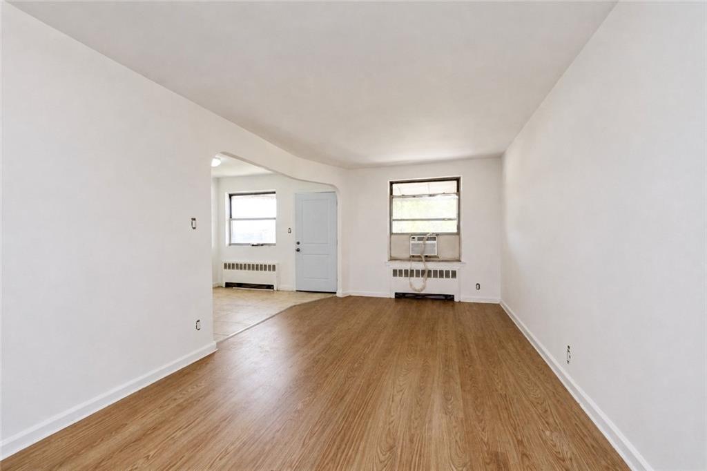 1846 East 52nd Street Image 5