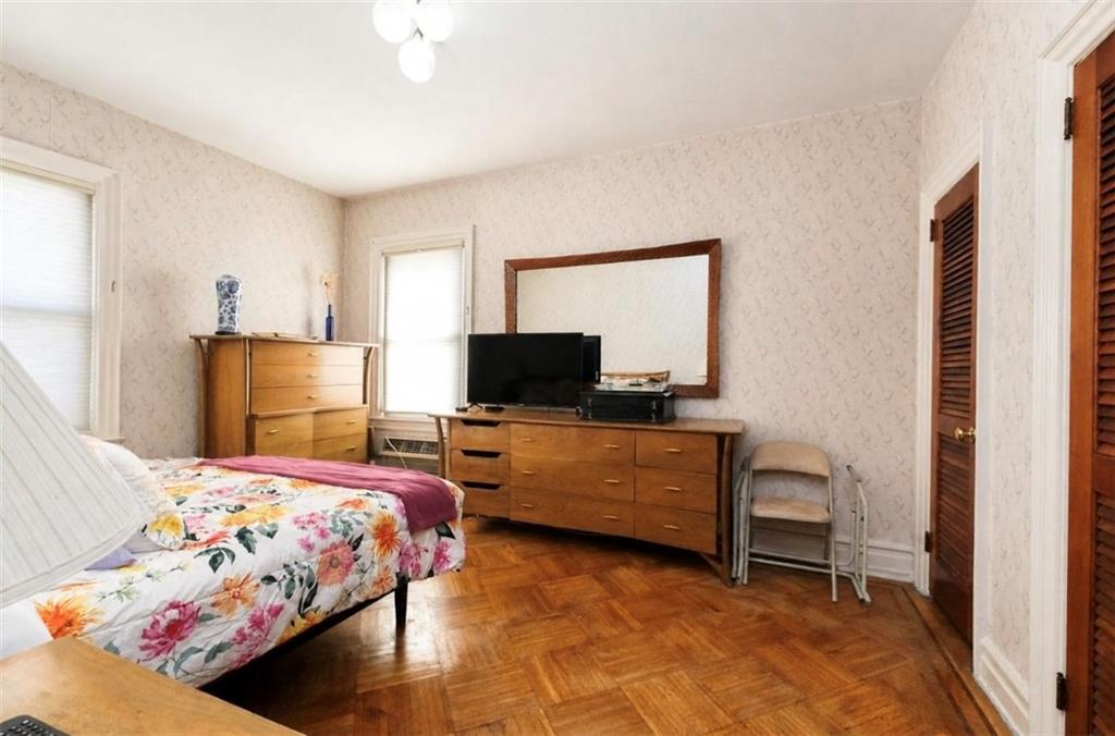 1763 East 16th Street, Brooklyn, New York, 11229 image 32
