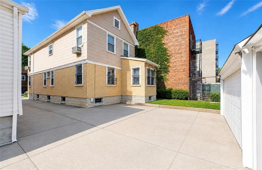 1763 East 16th Street Image 3