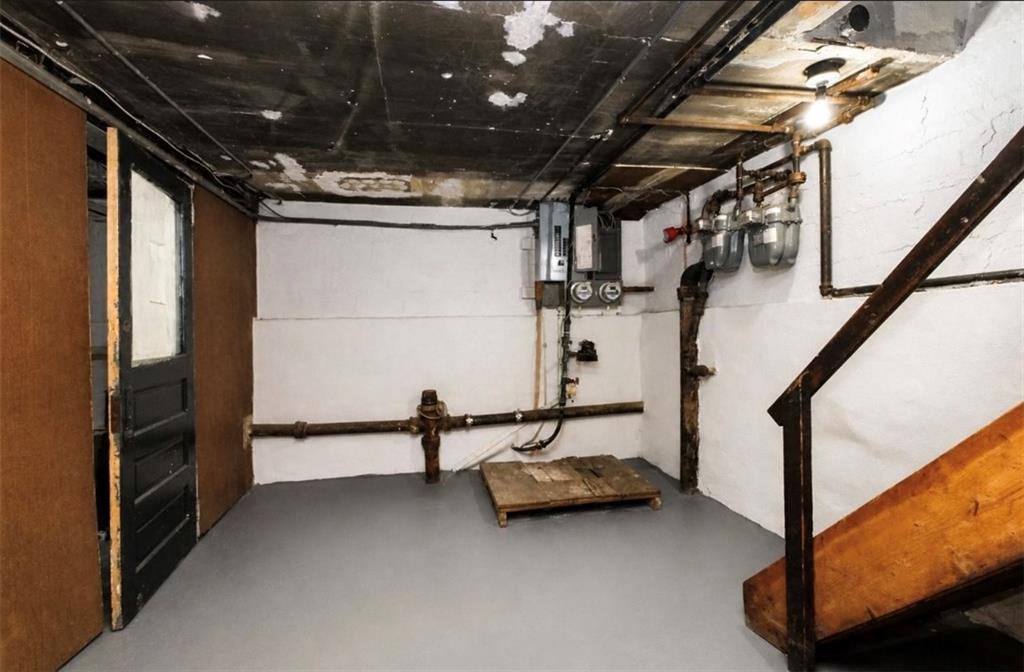 1763 East 16th Street, Brooklyn, New York, 11229 image 34