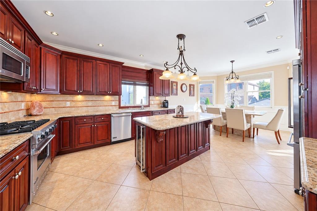 214 Mason Boulevard, Staten  Island, New York, 10309 image 14