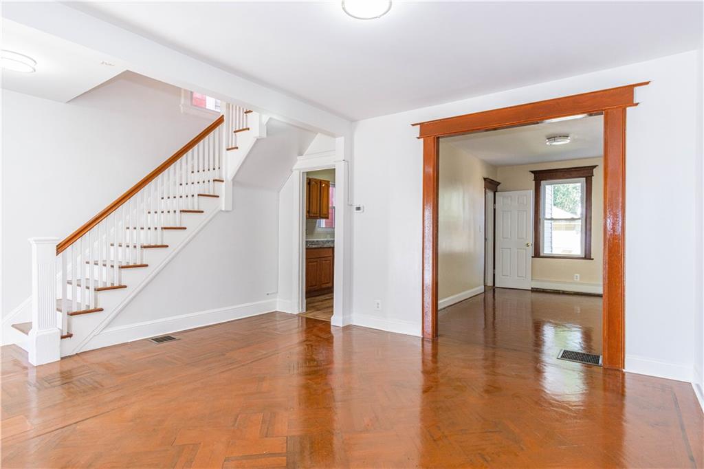 63 New Street, New York, 10302 image 14