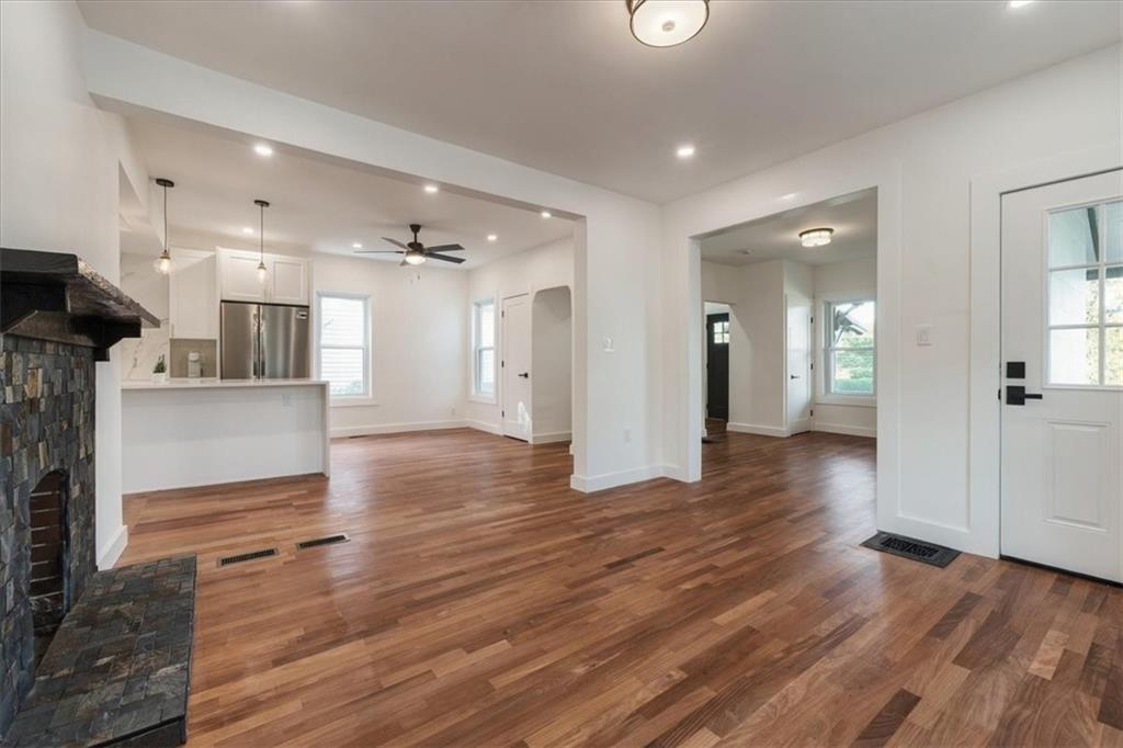 299 Saint John Avenue Image 3
