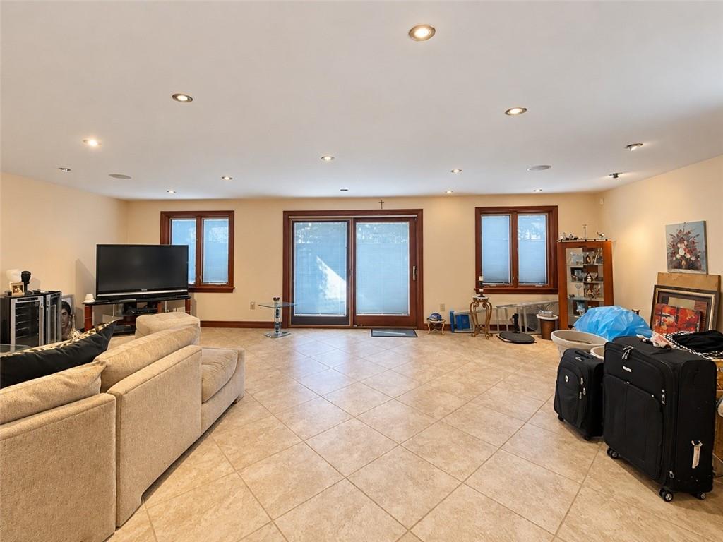 16 Montana Place, Brooklyn, New York, 11234 image 23
