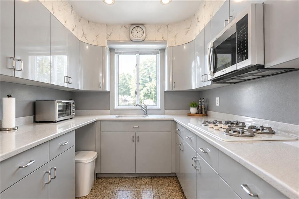 8694 15th Avenue, Brooklyn, New York, 11228 image 12