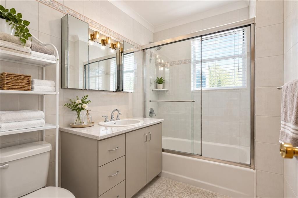 8694 15th Avenue, Brooklyn, New York, 11228 image 22