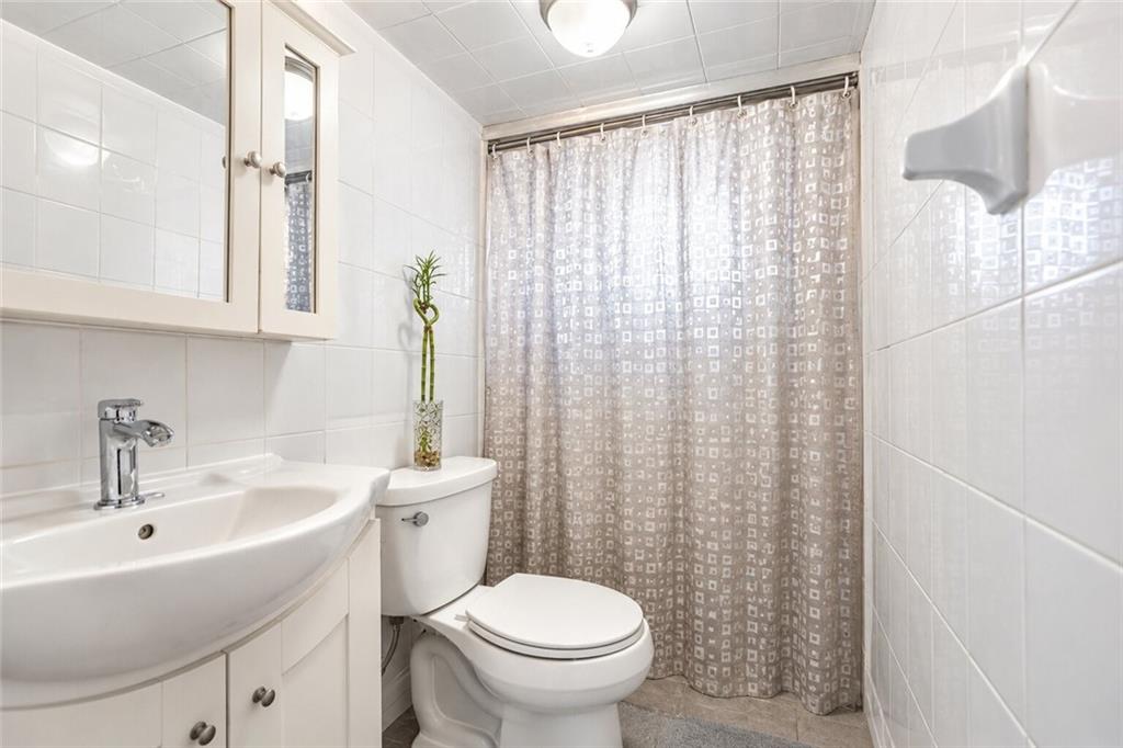 8694 15th Avenue, Brooklyn, New York, 11228 image 25