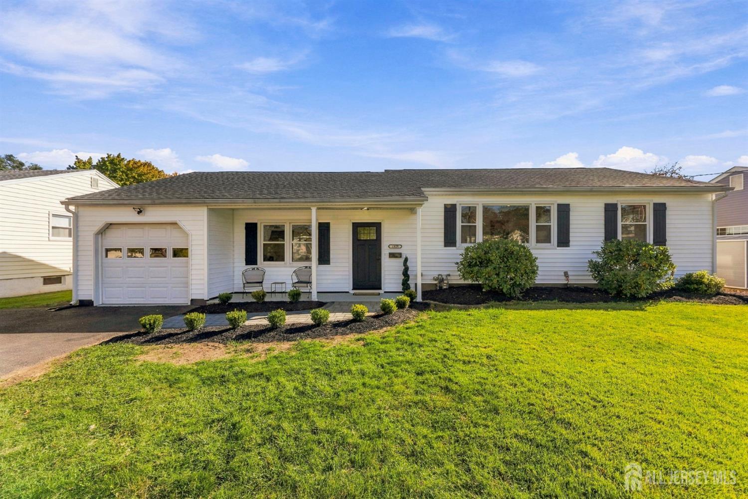1925 Grant Avenue Image 4