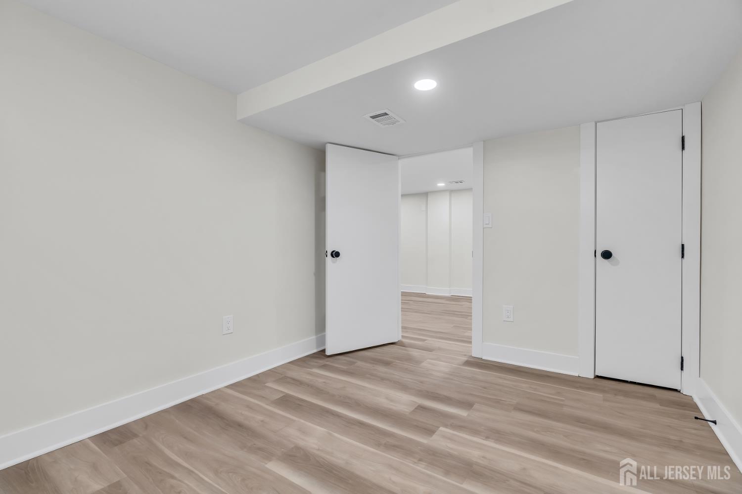 30 Pine Tree Drive, Colonia, NJ, 07067 image 29