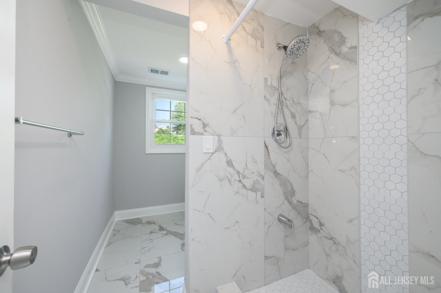 6 Parsons Road, East Brunswick, NJ, 08816 image 24