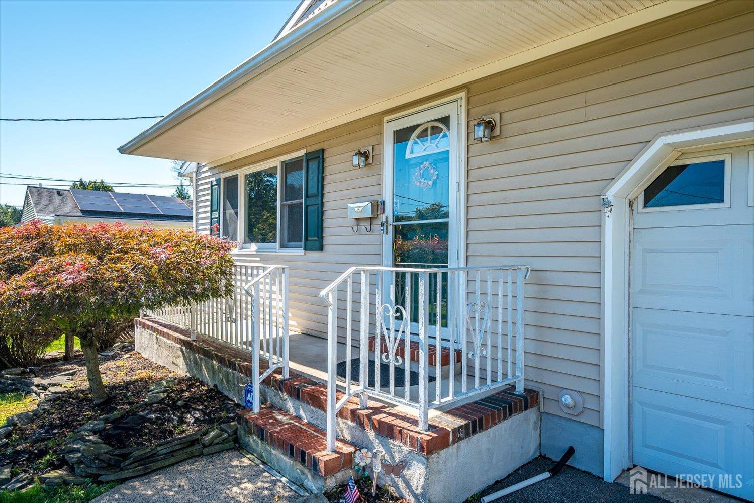 2348 Holly Avenue Image 2