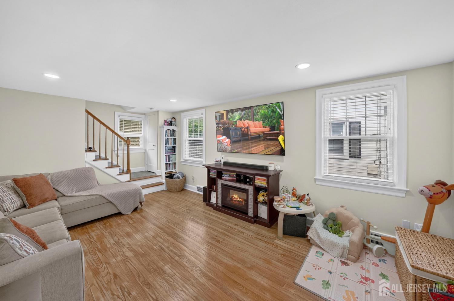 117 homestead Avenue Image 4
