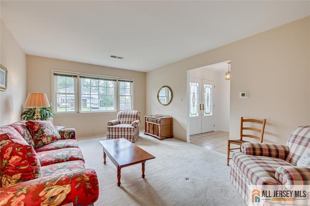 75 Oakey Drive Image 4