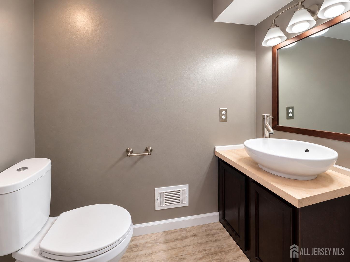 7 Scott Court, South Brunswick, NJ, 08810 image 12
