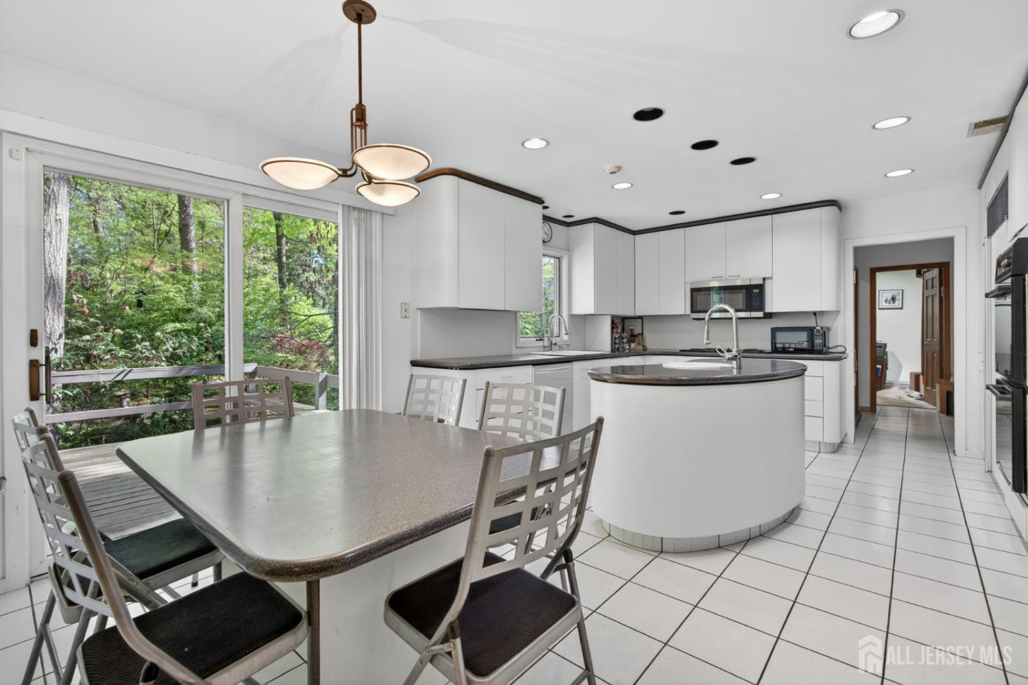 39 Independence Drive Image 4