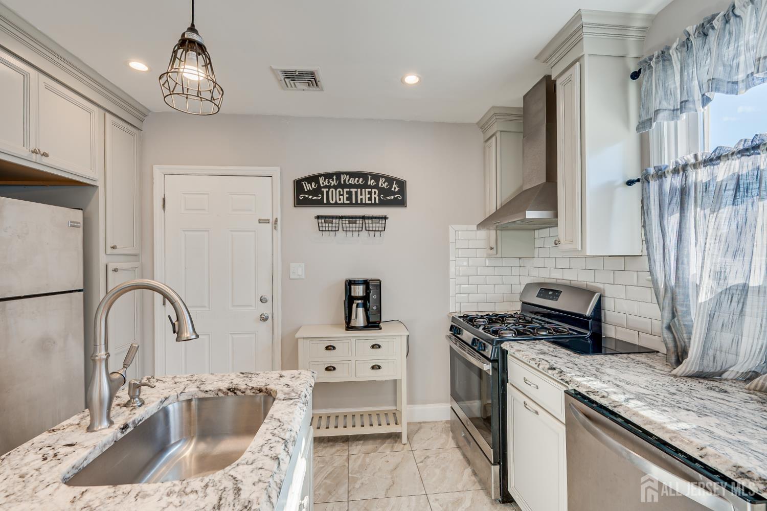 34 Ryan Street, Fords, NJ, 08863 image 22