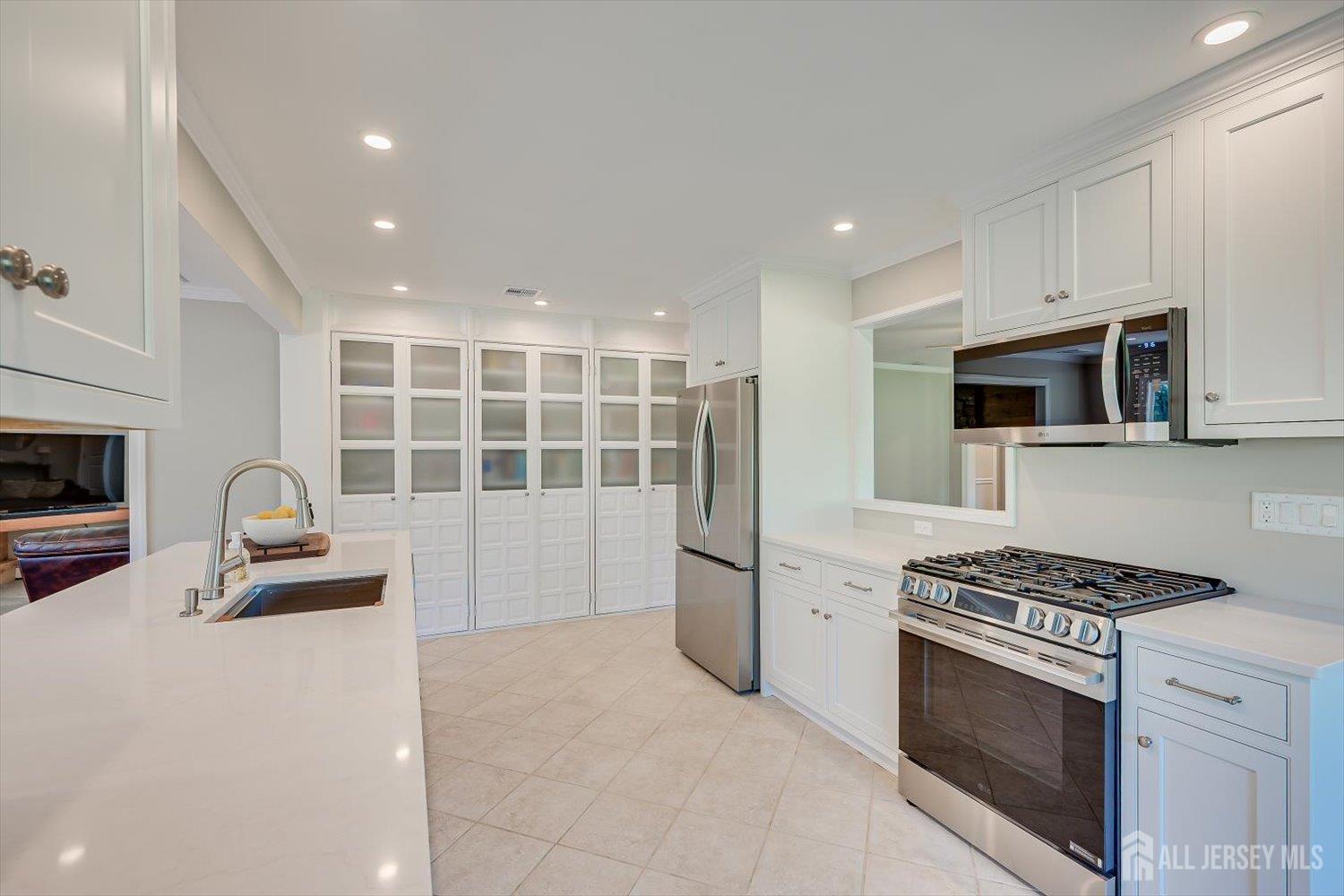 327 Summer Road, Branchburg, NJ, 08853 image 9