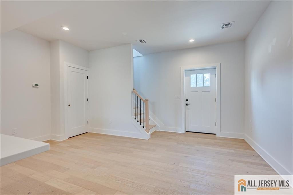130 Garden Terrace, Edison, NJ, 08817 image 10
