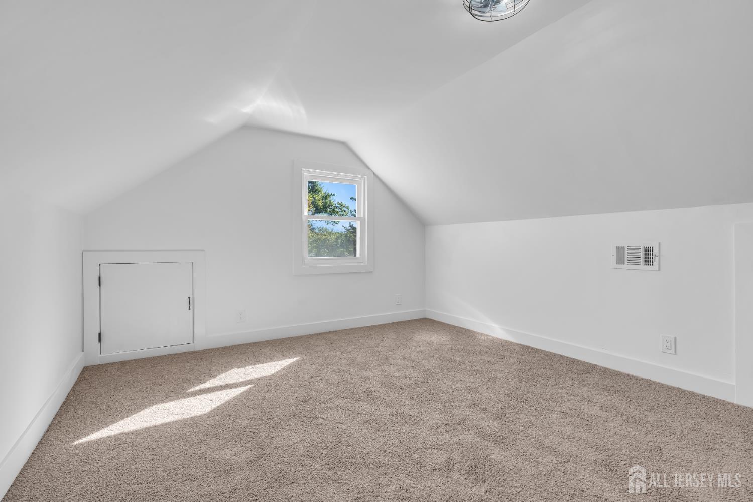 30 Pine Tree Drive, Colonia, NJ, 07067 image 14