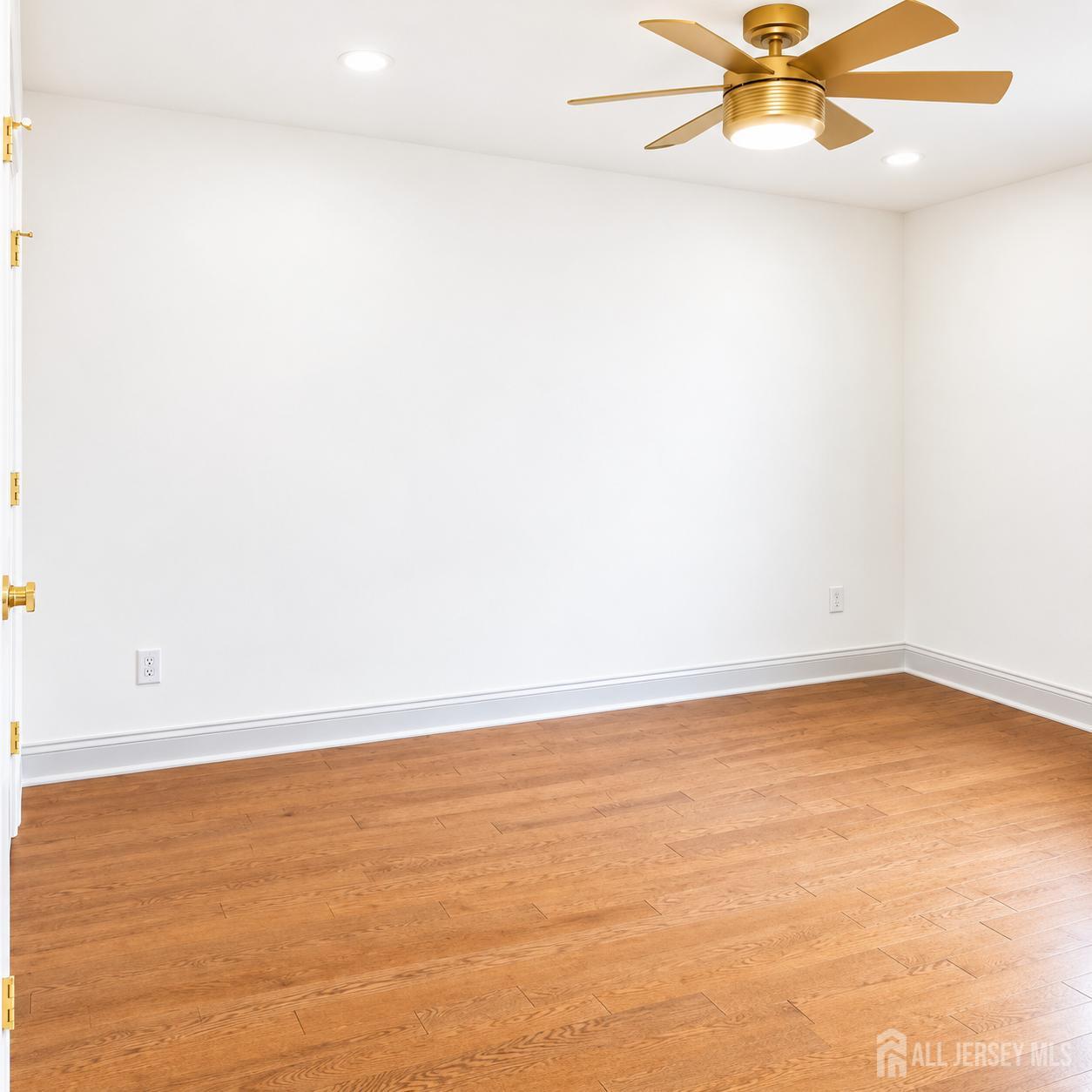 46 Foyer Street, Edison, NJ, 08817 image 14