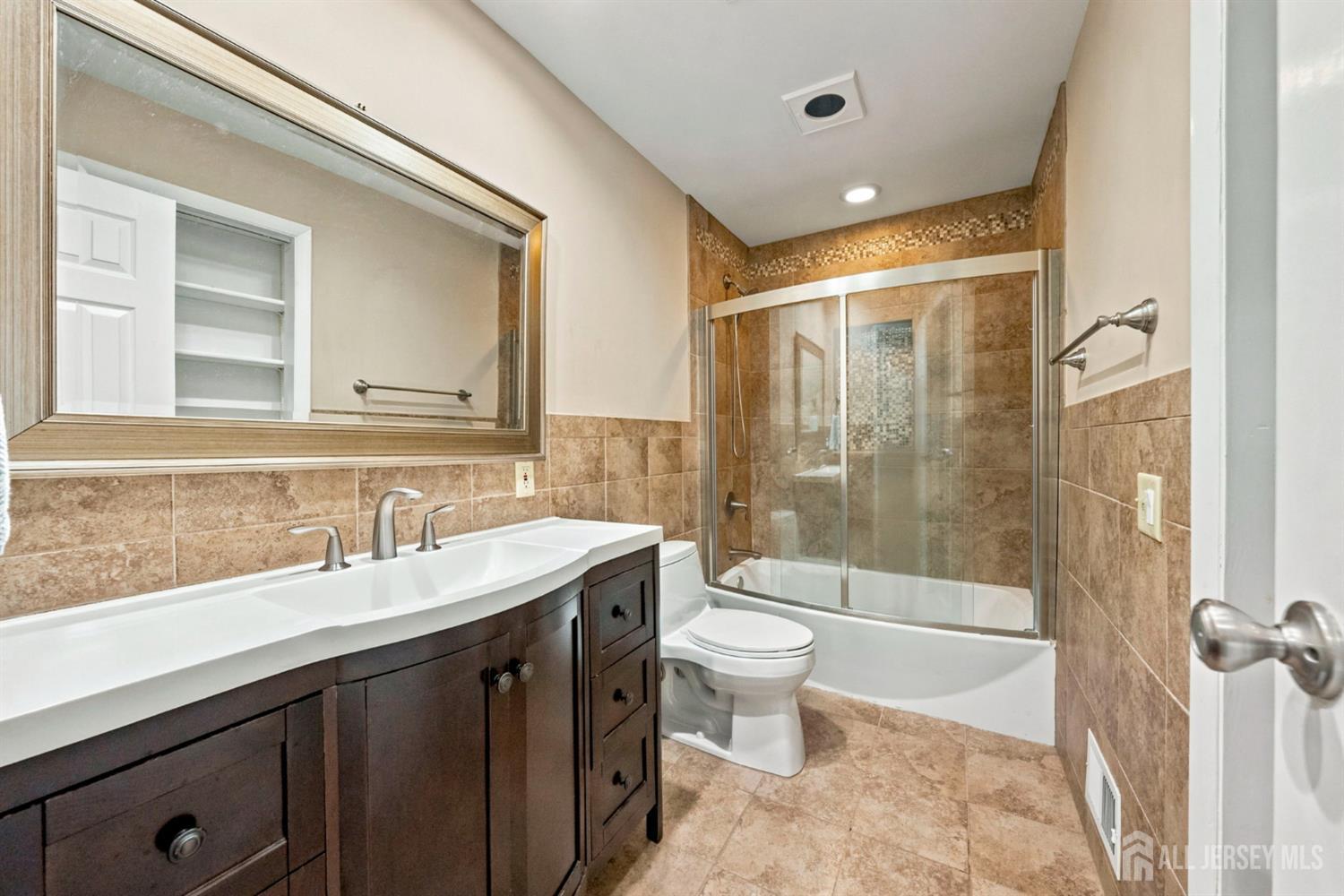 6 Sherry Road, East Brunswick, NJ, 08816 image 31