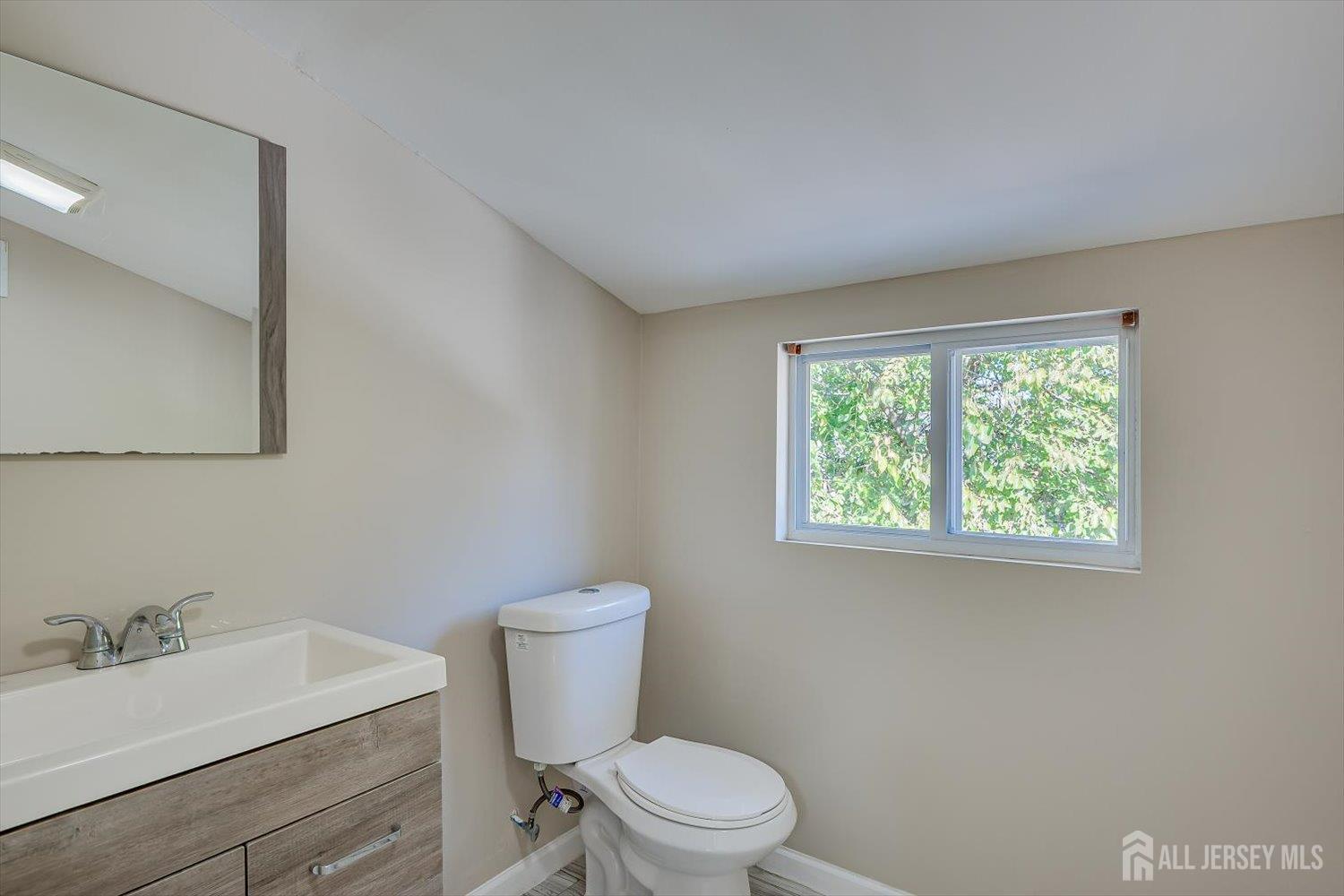 82 Lewis Street, Perth Amboy, NJ, 08861 image 27