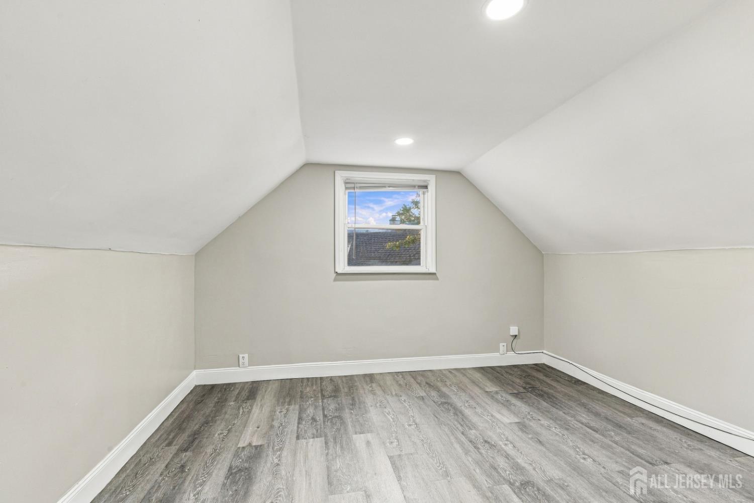 19 David Court, Colonia, NJ, 07067 image 30