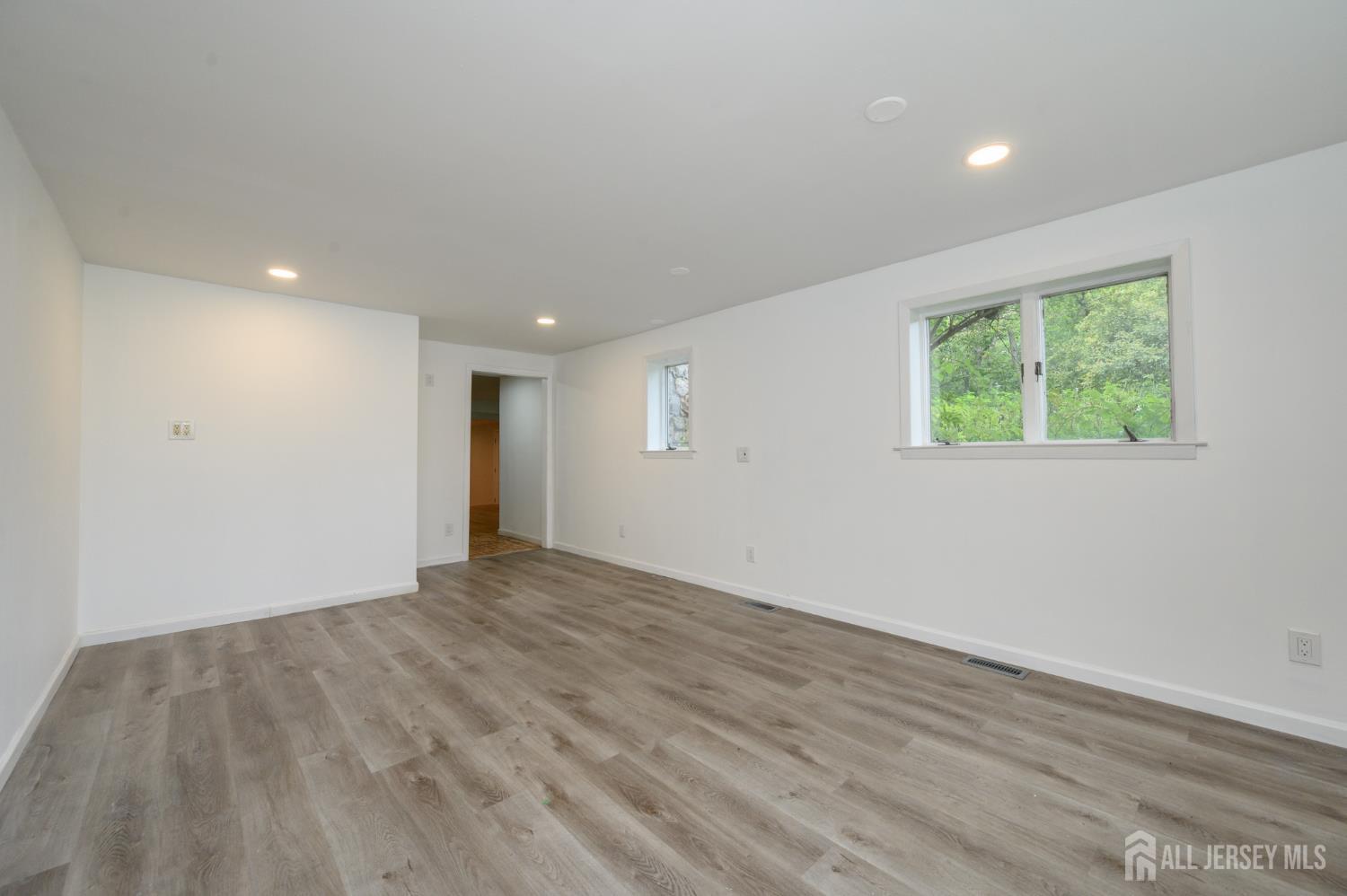 596 Keefe Road, Lawrence, NJ, 08648 image 23