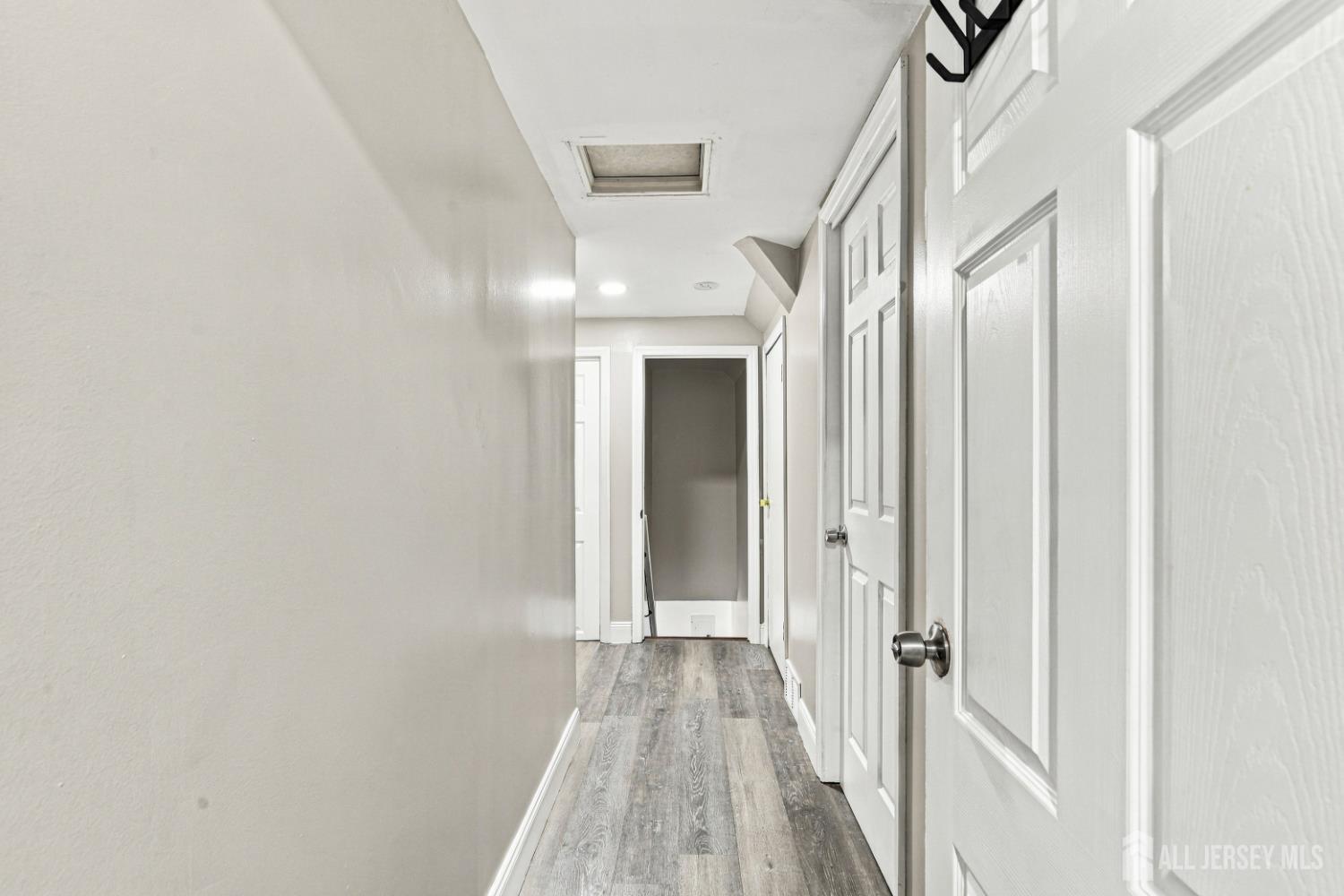 19 David Court, Colonia, NJ, 07067 image 26