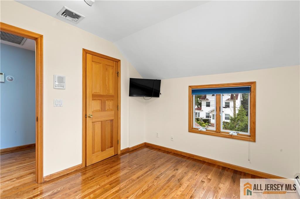 65 Livingston Avenue, Kearny, NJ, 07032 image 12
