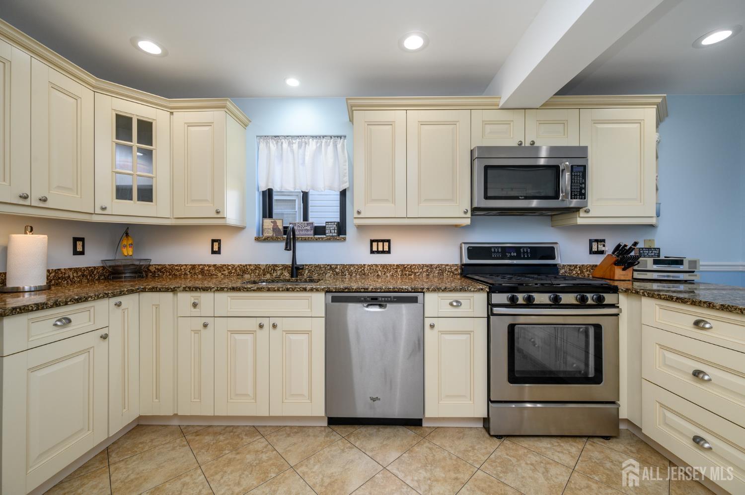 256 Dewitt Avenue, Belleville, NJ, 07109 image 12
