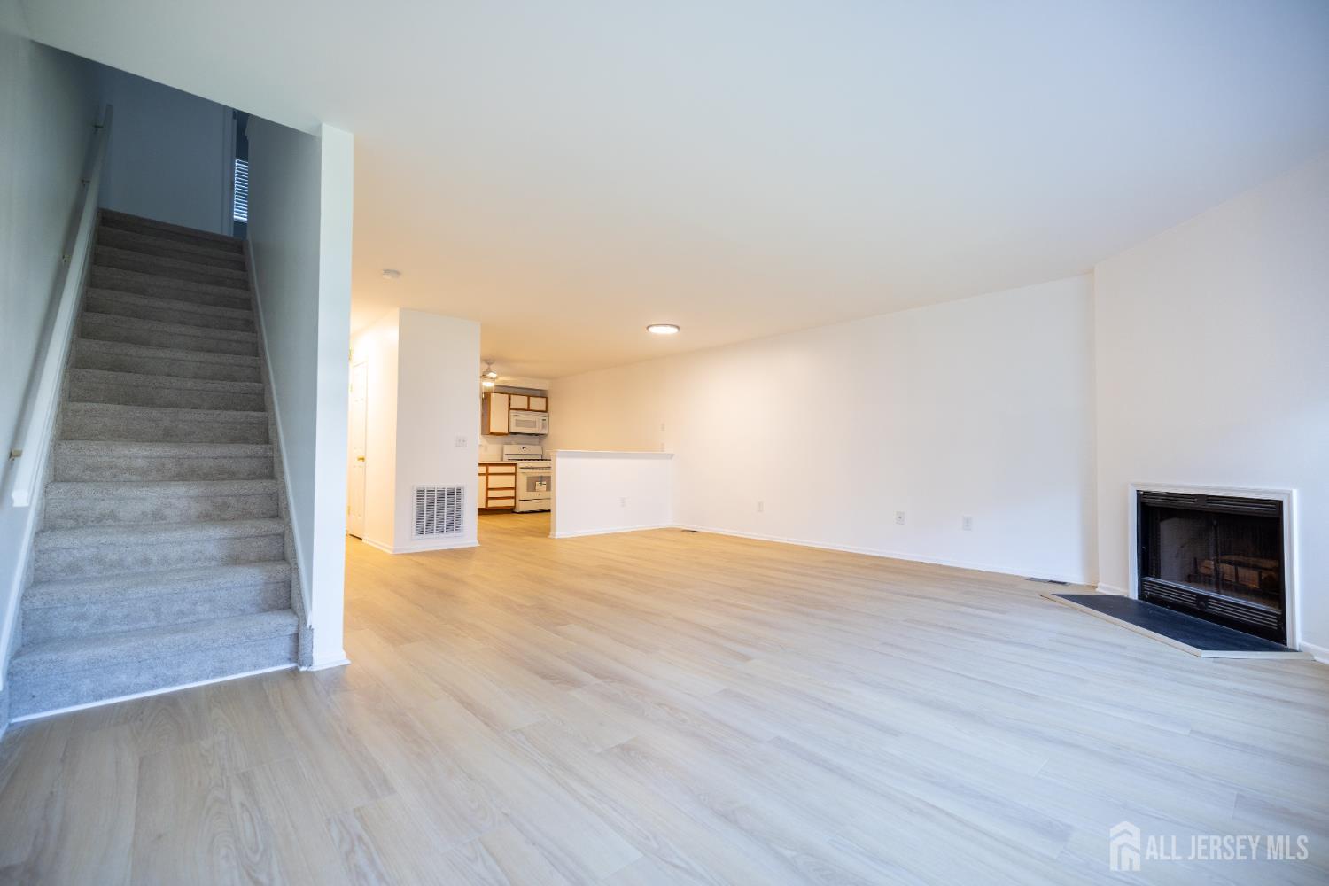 184 Bexley Lane, Middlesex, NJ, 08854