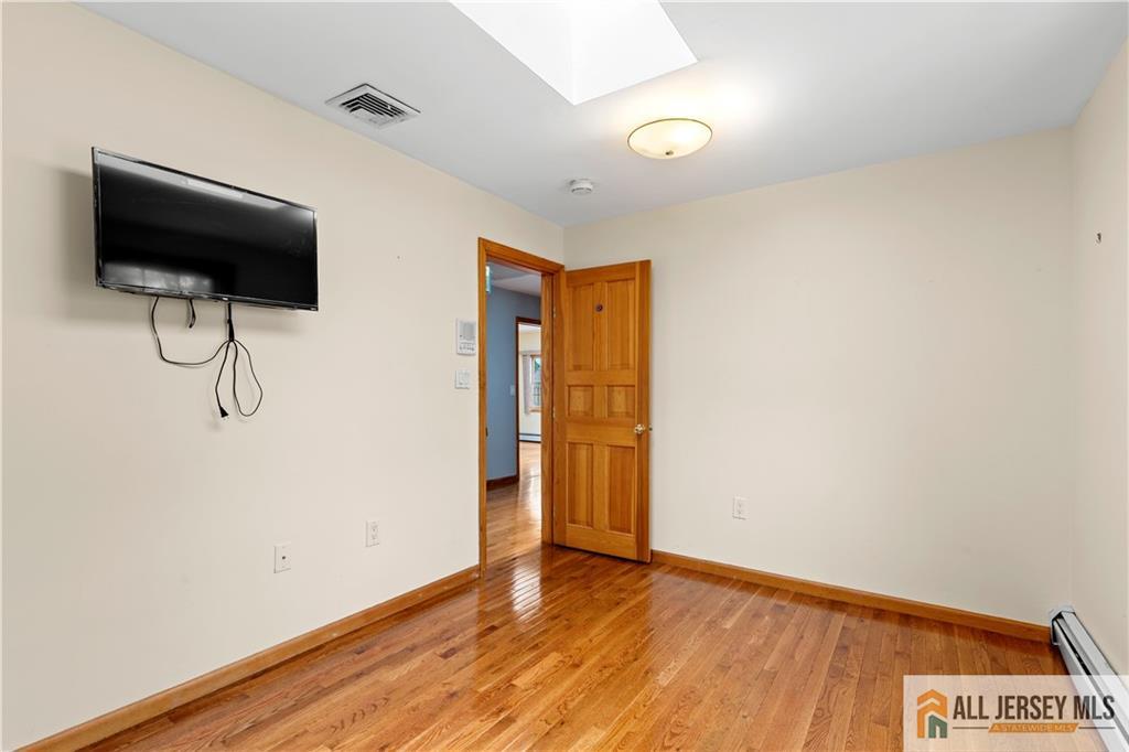65 Livingston Avenue, Kearny, NJ, 07032 image 15