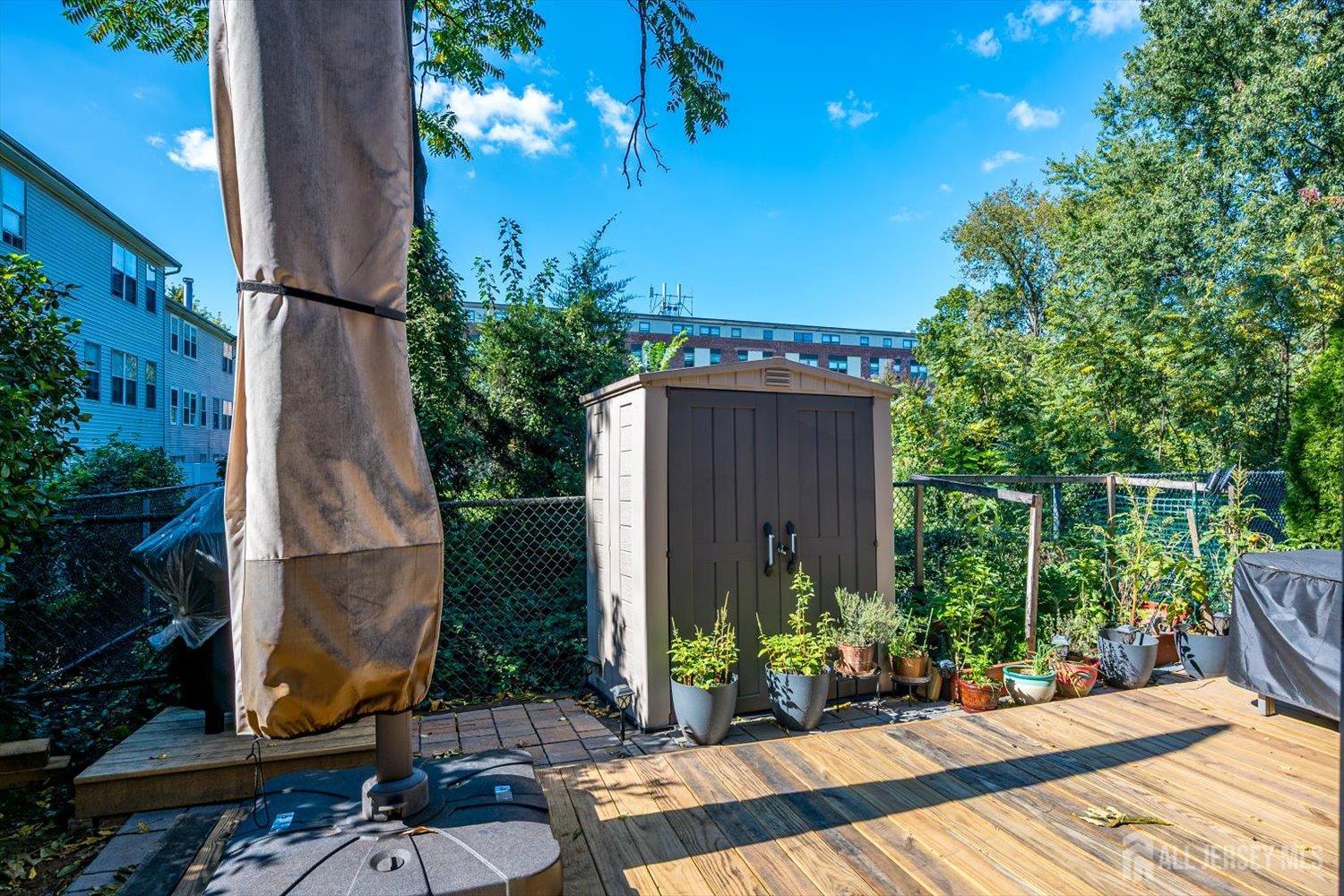 57 Renaissance Lane, New Brunswick, NJ, 08901 image 24