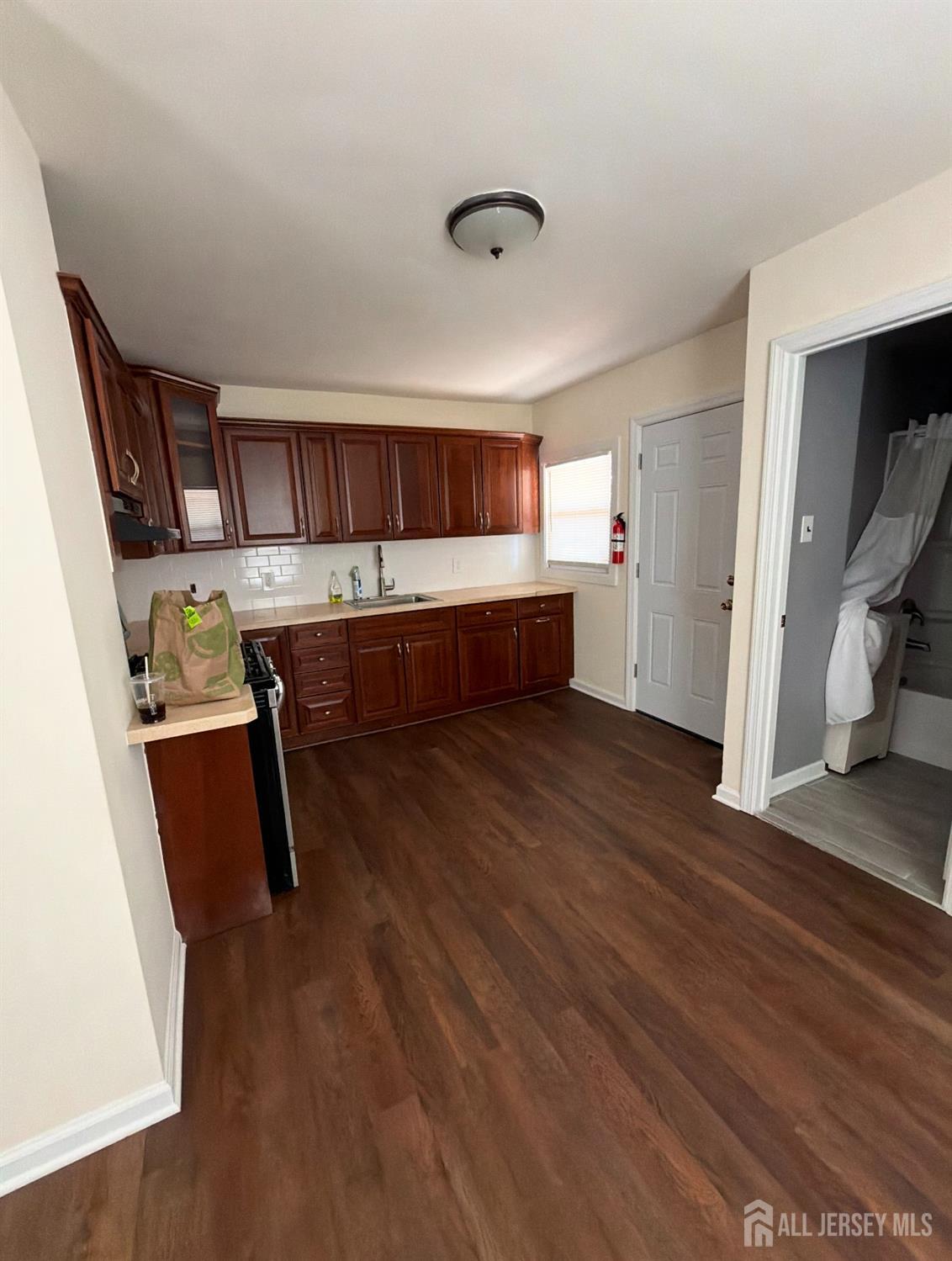 231 Clinton Street, Woodbridge Proper, NJ, 07095 image 18