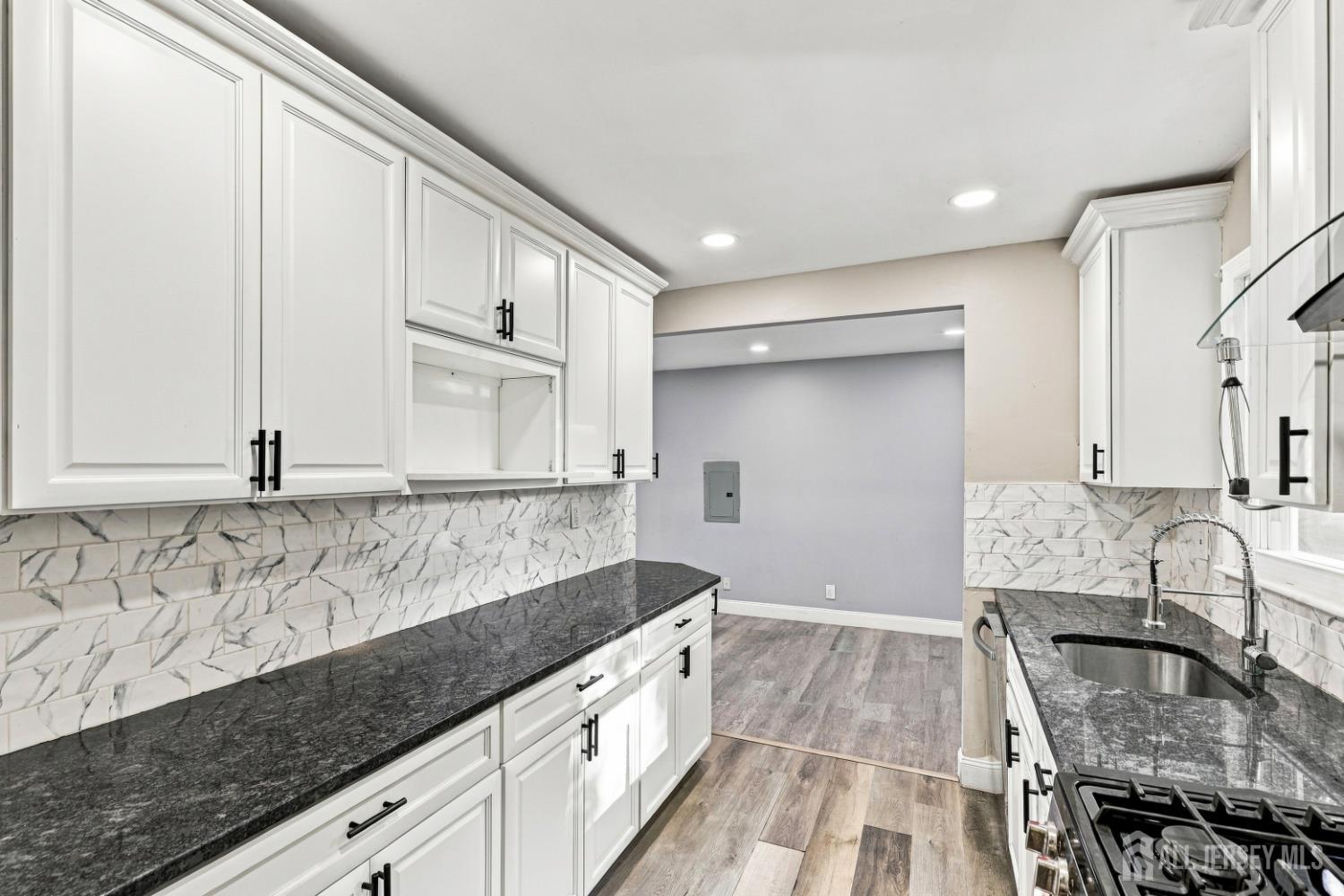 19 David Court, Colonia, NJ, 07067 image 14