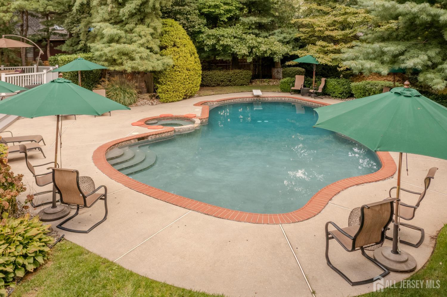 6 Burlington Lane, East Brunswick, NJ, 08816 image 78