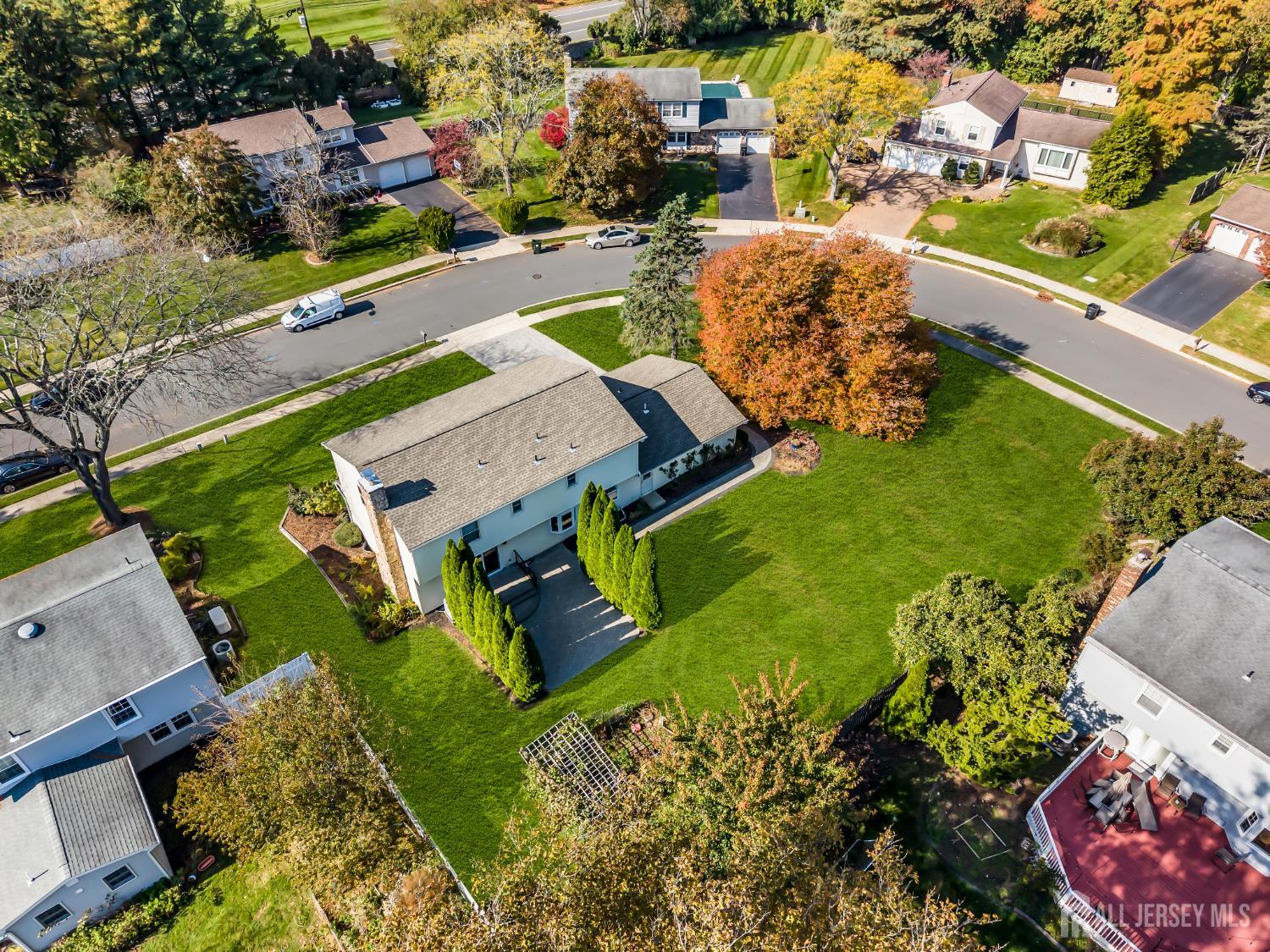 30 Hamilton Lane Image 2