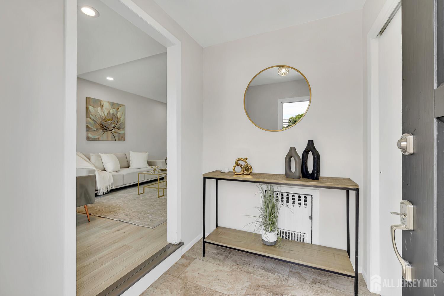 345 Broughton Avenue Image 4