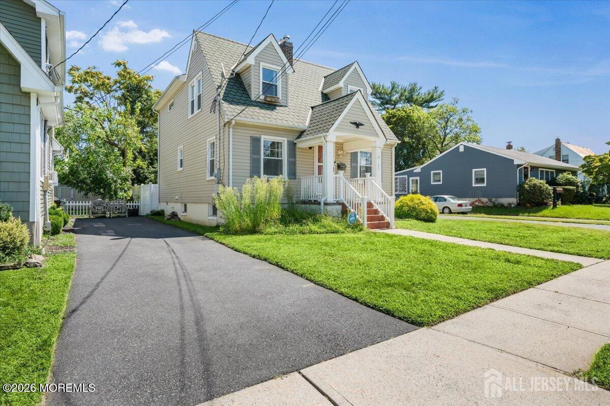 103 Therese Avenue Image 4