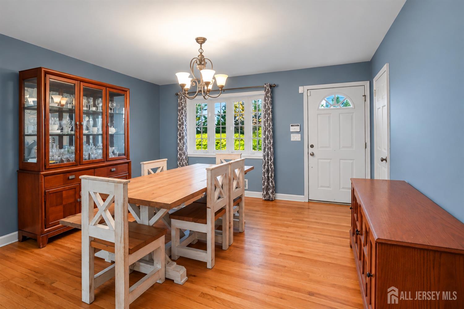 153 Whitman Avenue Image 5