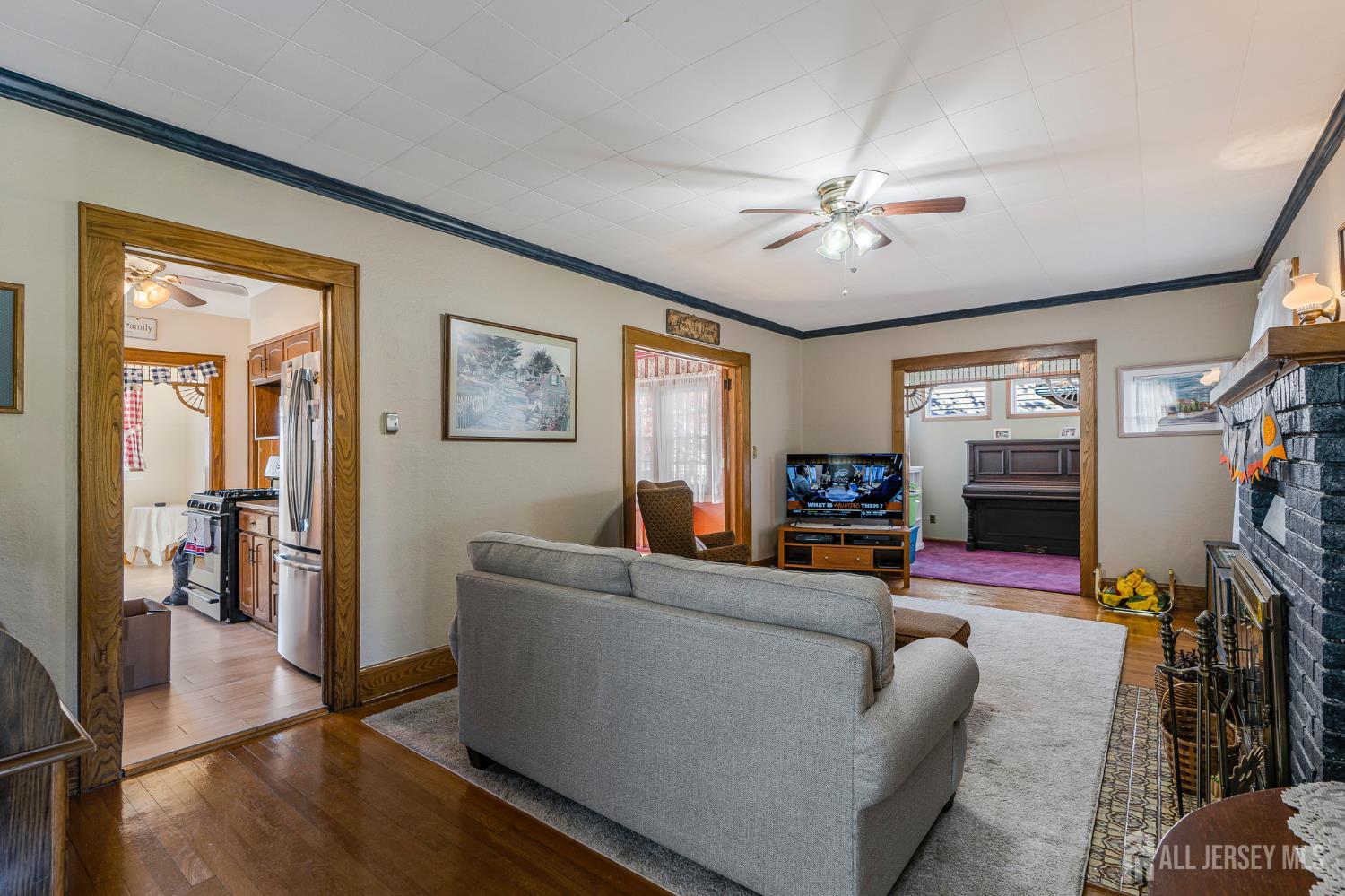 206 Walnut Street Image 4
