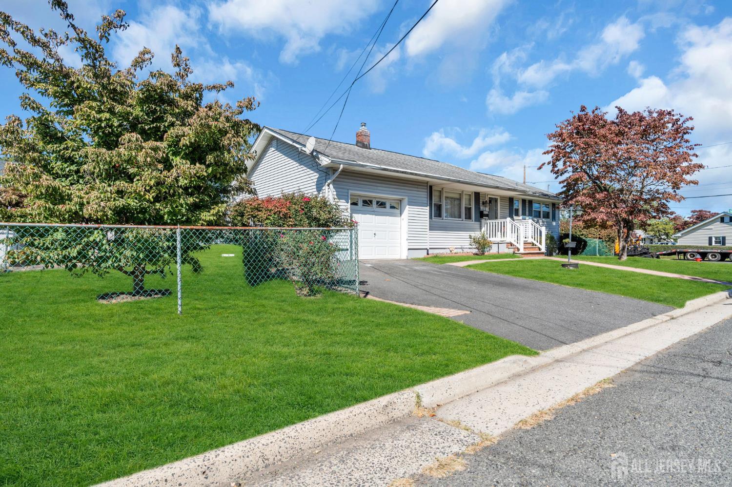 12 Emma Place Image 5