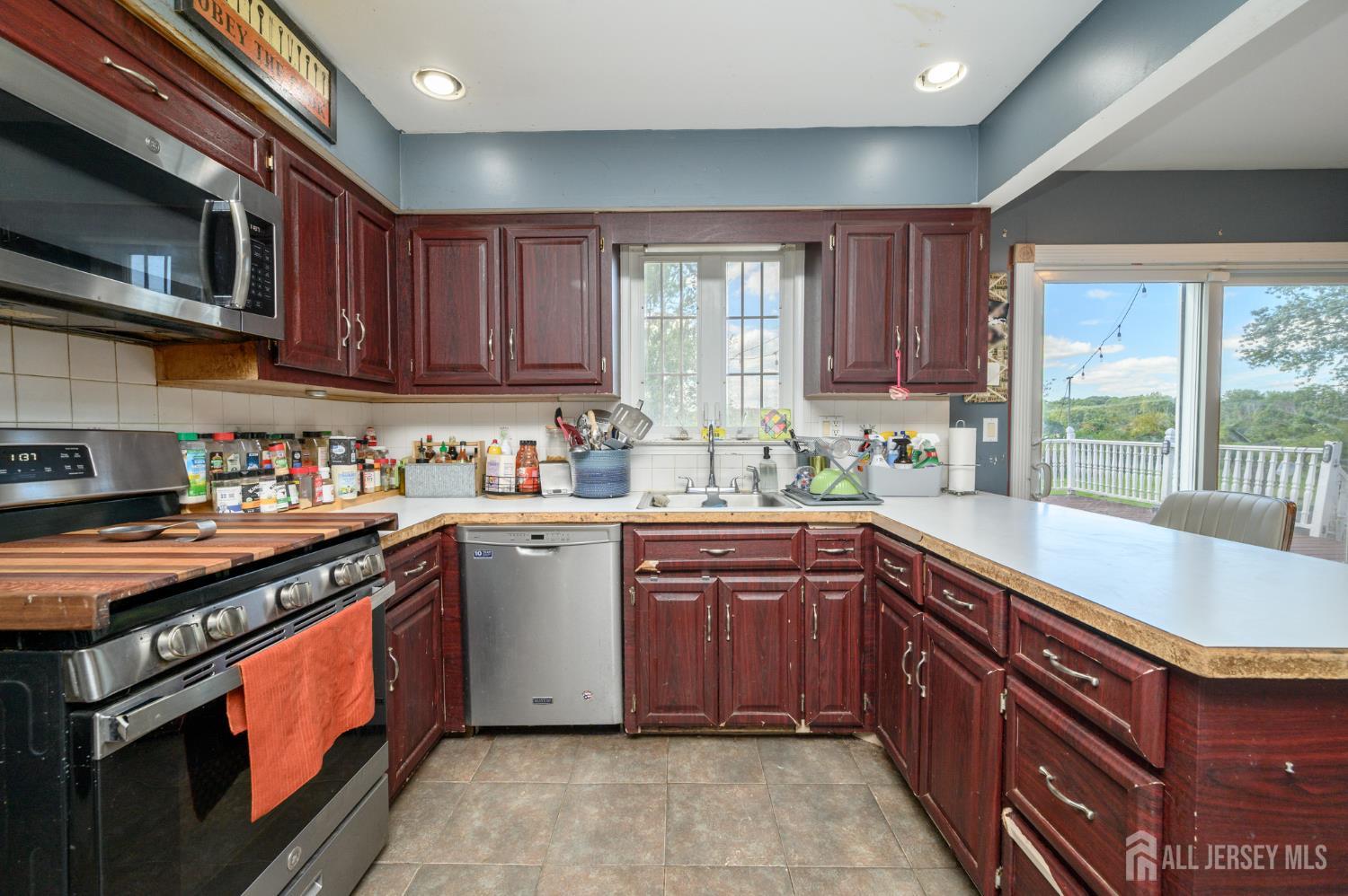 6 Emery Drive, Whitehouse Station, NJ, 08889 image 7