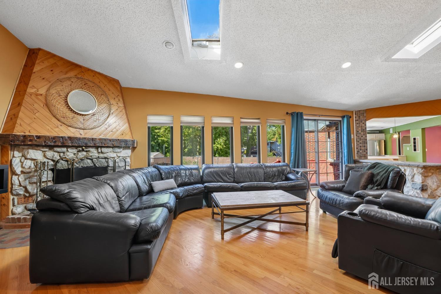 97 Amherst Avenue, Colonia, NJ, 07067 image 16