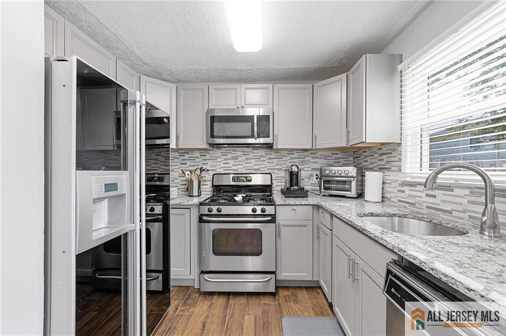 60 Hickory Court, Jamesburg, NJ, 08831 image 16