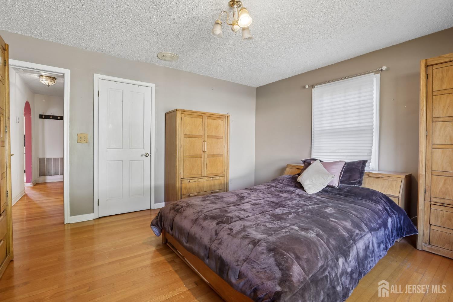 97 Amherst Avenue, Colonia, NJ, 07067 image 34
